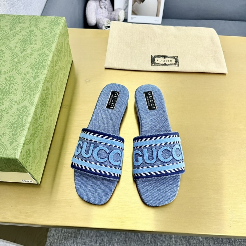 G*u*i slippers